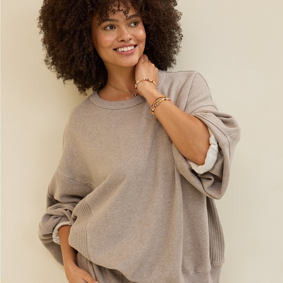 Aerie Tres Chic Sweatshirt NWT Medium Taupe - Picture 2 of 12